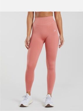 Gymshark Seamless High-Waist Leggings - Pink!